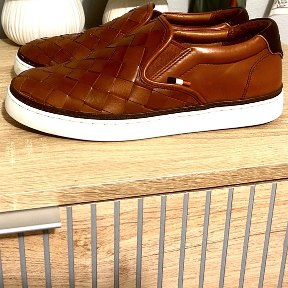 Allen Edmonds Brown Leather Loafers with White Sole main image 5